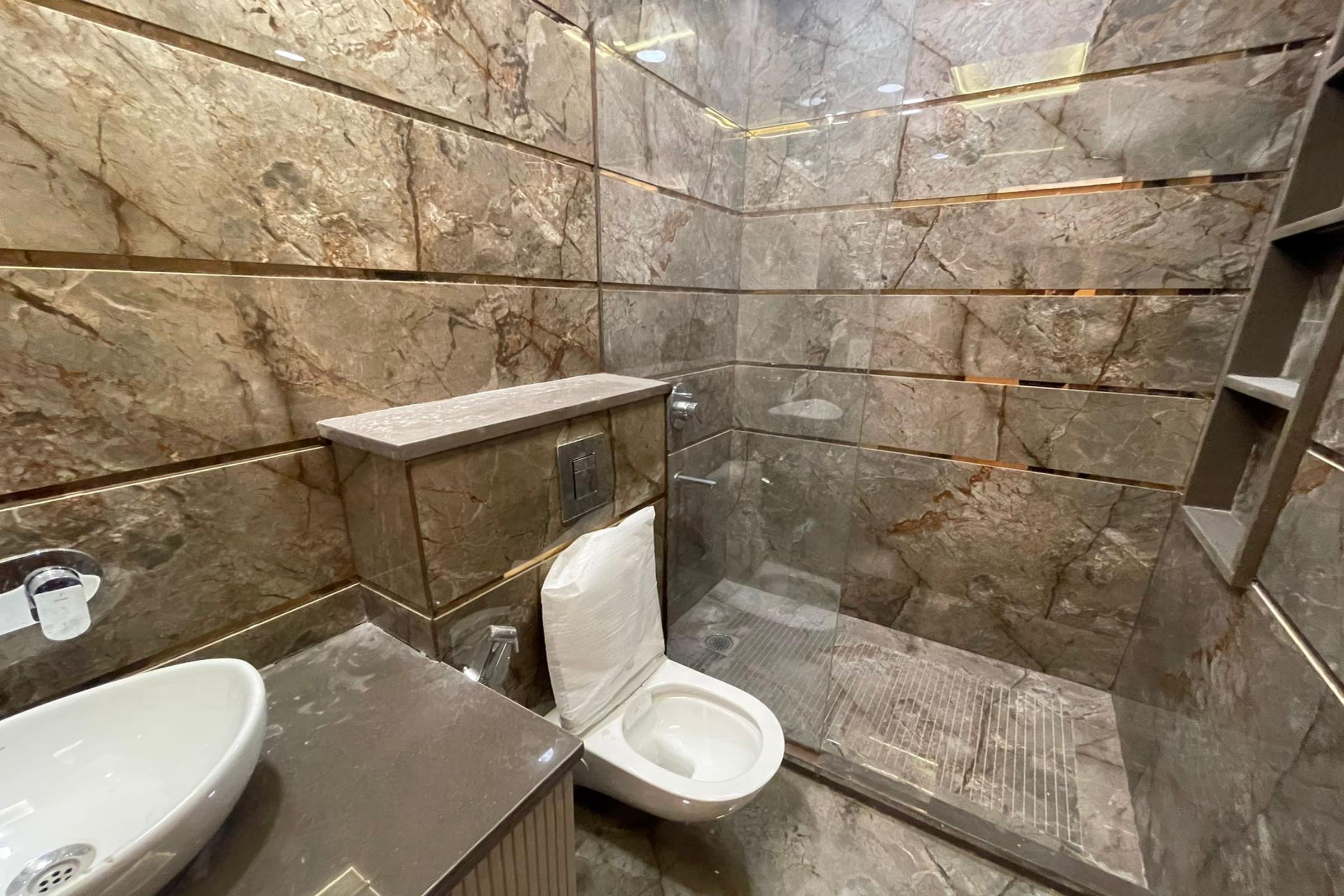 property pictures: 2